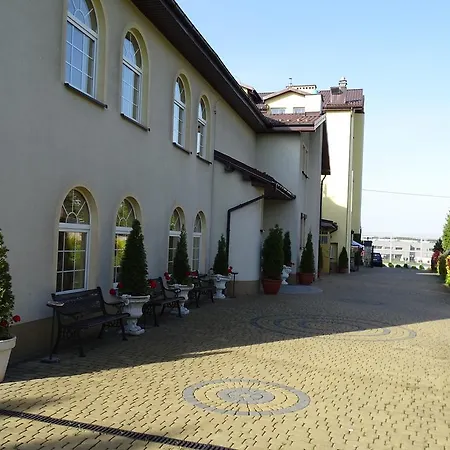 Margerita 3* Modlnica